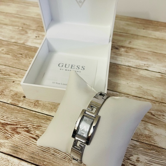 Guess Women’s Watch - Picture 4 of 9